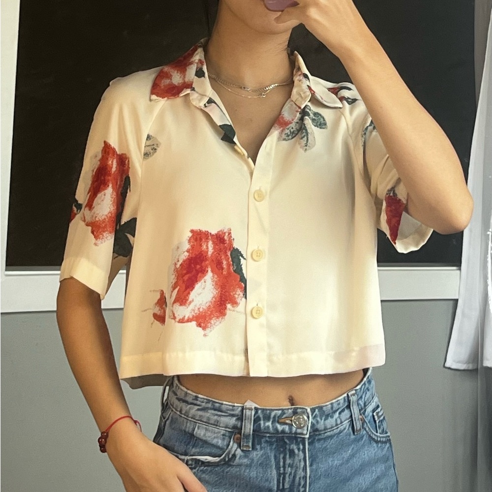 Aritzia floral cropped boxy blouse